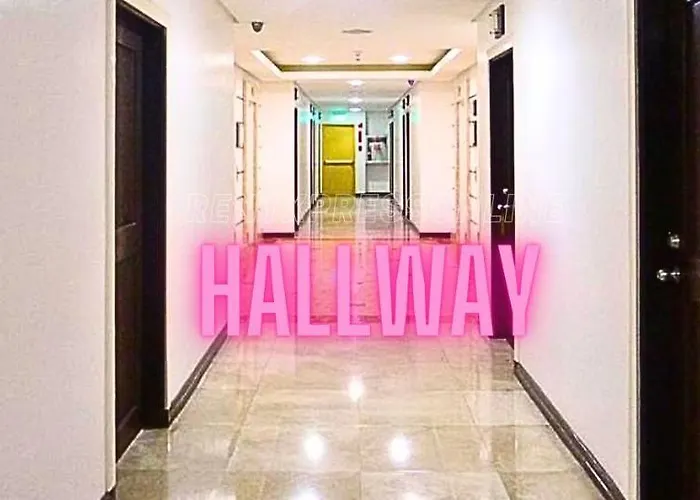 Hotel Robinsons Place Manila: Affordable Balcony Staycation With Bay Views Manila