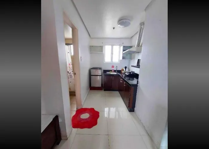 Hotel Robinsons Place Manila: Affordable Balcony Staycation With Bay Views Manila