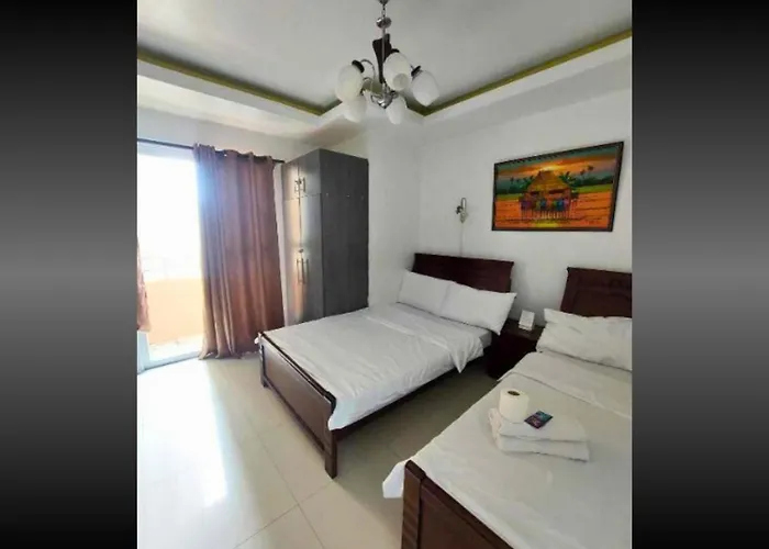 Robinsons Place Manila: Affordable Balcony Staycation With Bay Views Manila