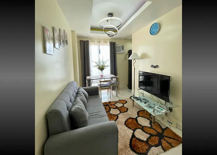 Robinsons Place Manila: Affordable Balcony Staycation With Bay Views Hotel Manila